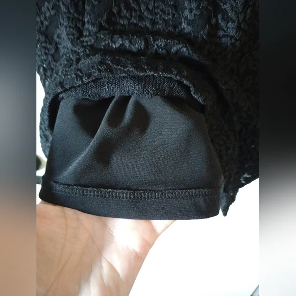 Susan Graver Black Lace Sleeveless Top Size Small - Picture 10 of 16